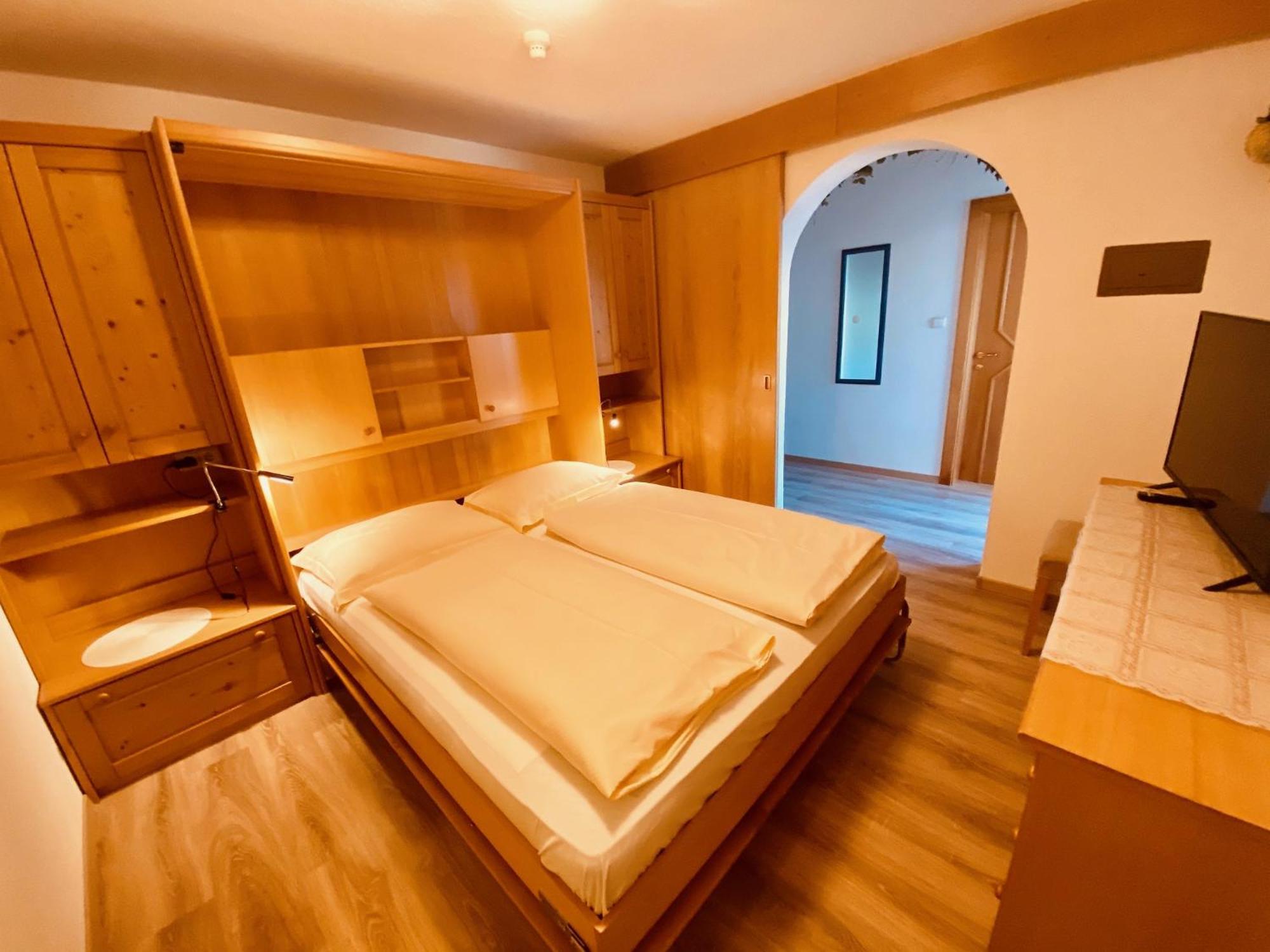 Apartments Residence Montana Разун-ді-Сопра Екстер'єр фото