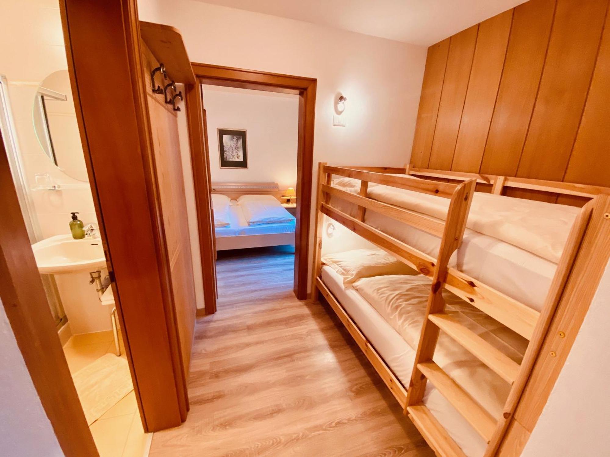 Apartments Residence Montana Разун-ді-Сопра Екстер'єр фото